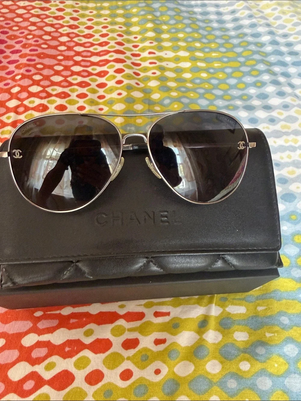 CHANEL PILOT SUNGLASSES - Picture 3 of 10